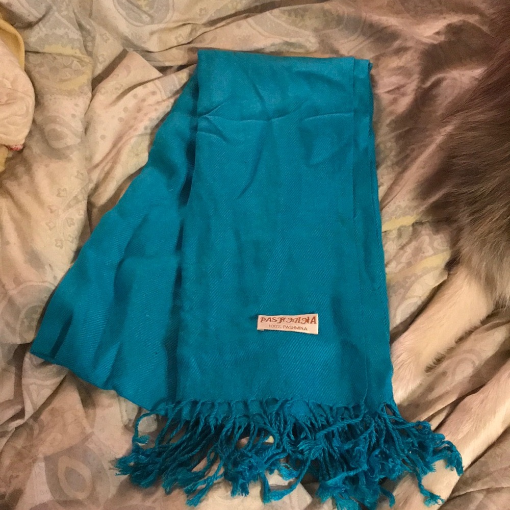 Pashmina scarf